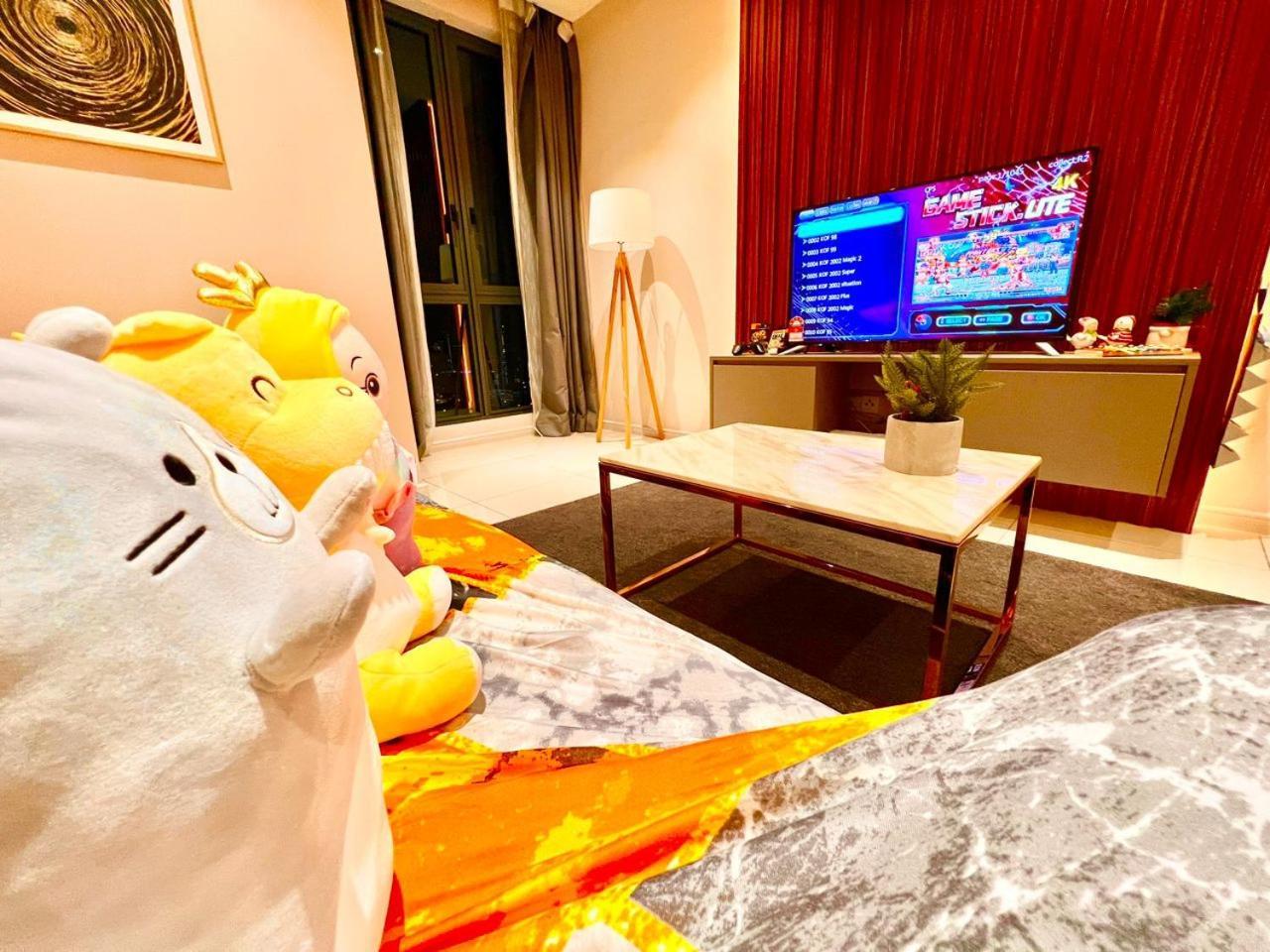 Legoland - Happywonder Suite For Family ,Cozy, Wifi With Nice Garden Pool View! Nusajaya  Buitenkant foto